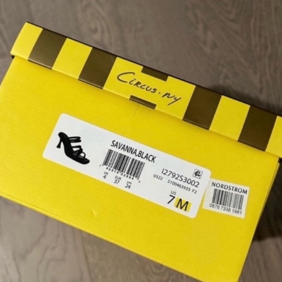 Circus by Sam Edelman Savanna Sandal - Picture 4 of 7